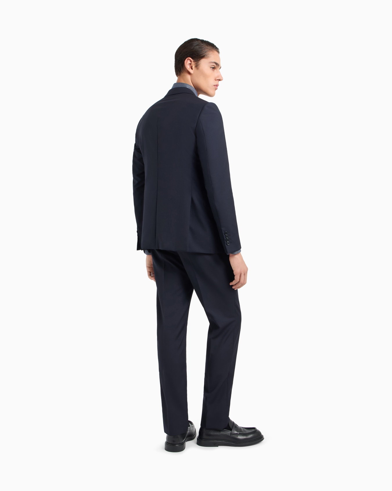 Slim-fit, single-breasted suit in tone-on-tone micro-striped virgin wool Slide 2