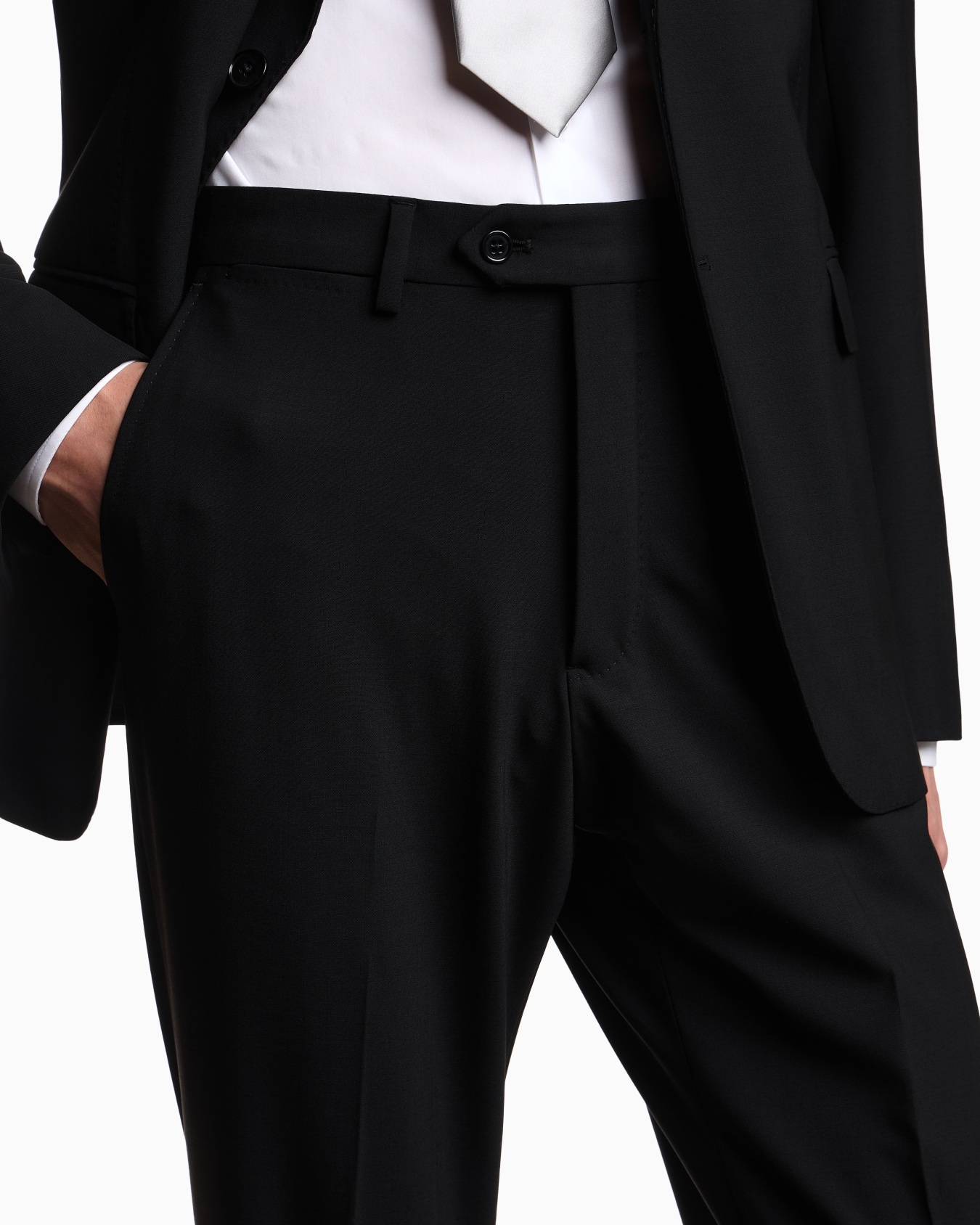 Single-breasted suit in two-way stretch, tropical light wool canvas Slide 4