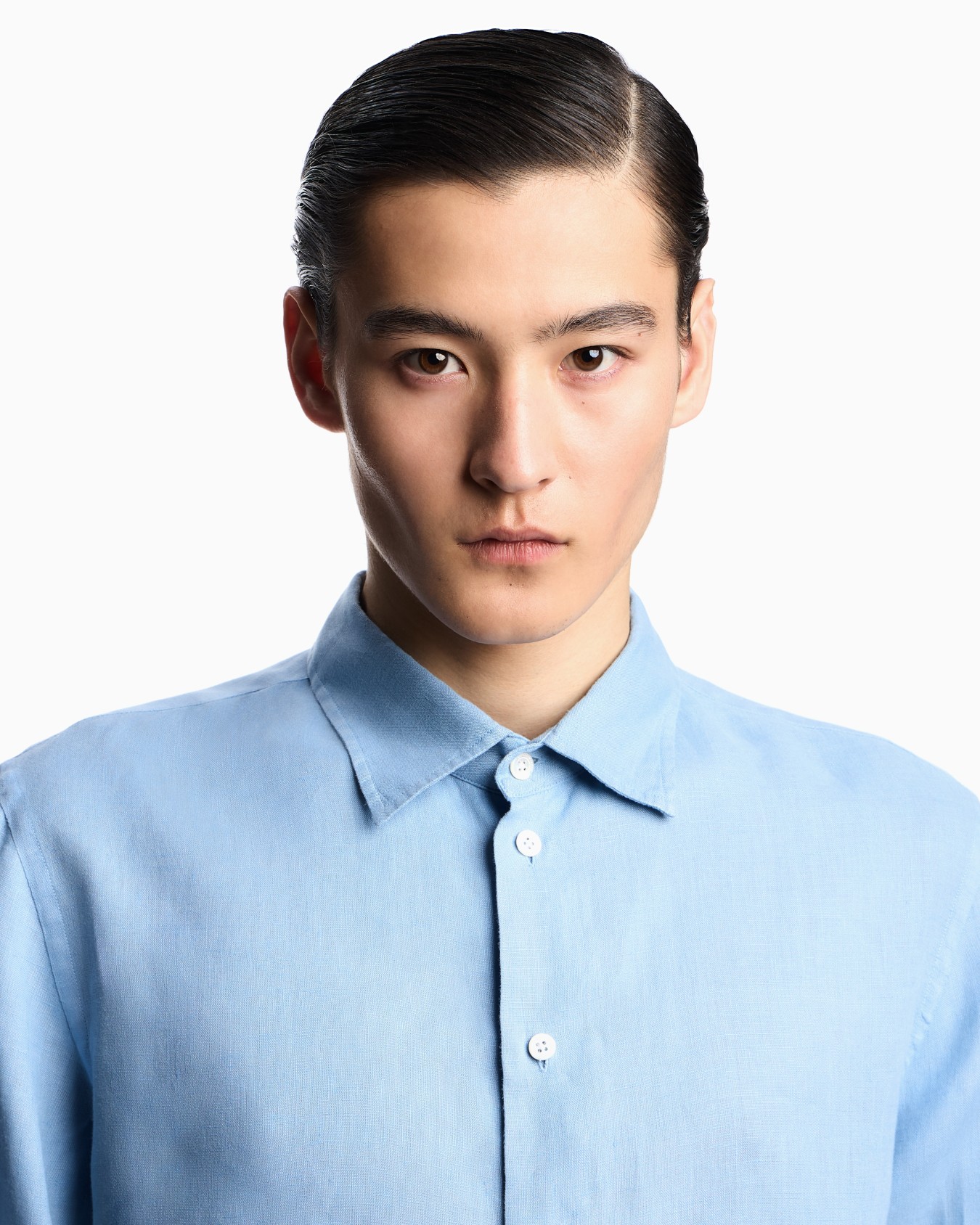 Camicia collo francese in lino tinto capo Slide 6