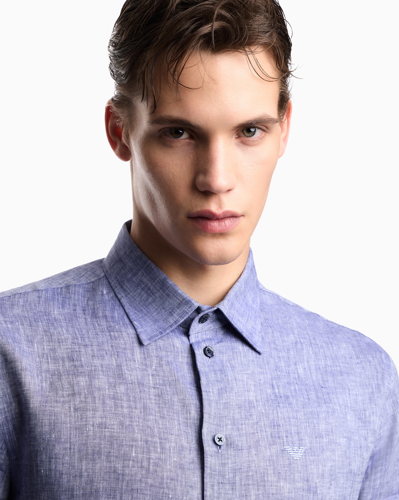 Solid color linen shirt Slide 4