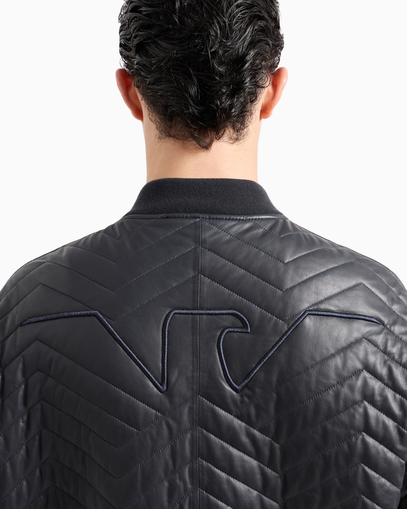 Blouson ample en peau d’agneau matelassé semi-aniline avec motif chevron Diapositive 5