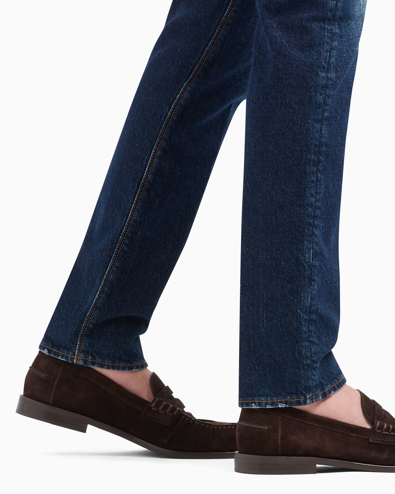 Jean J06 coupe slim en denim stretch lavé à la pierre avec déchirures et nervures Diapositive 5