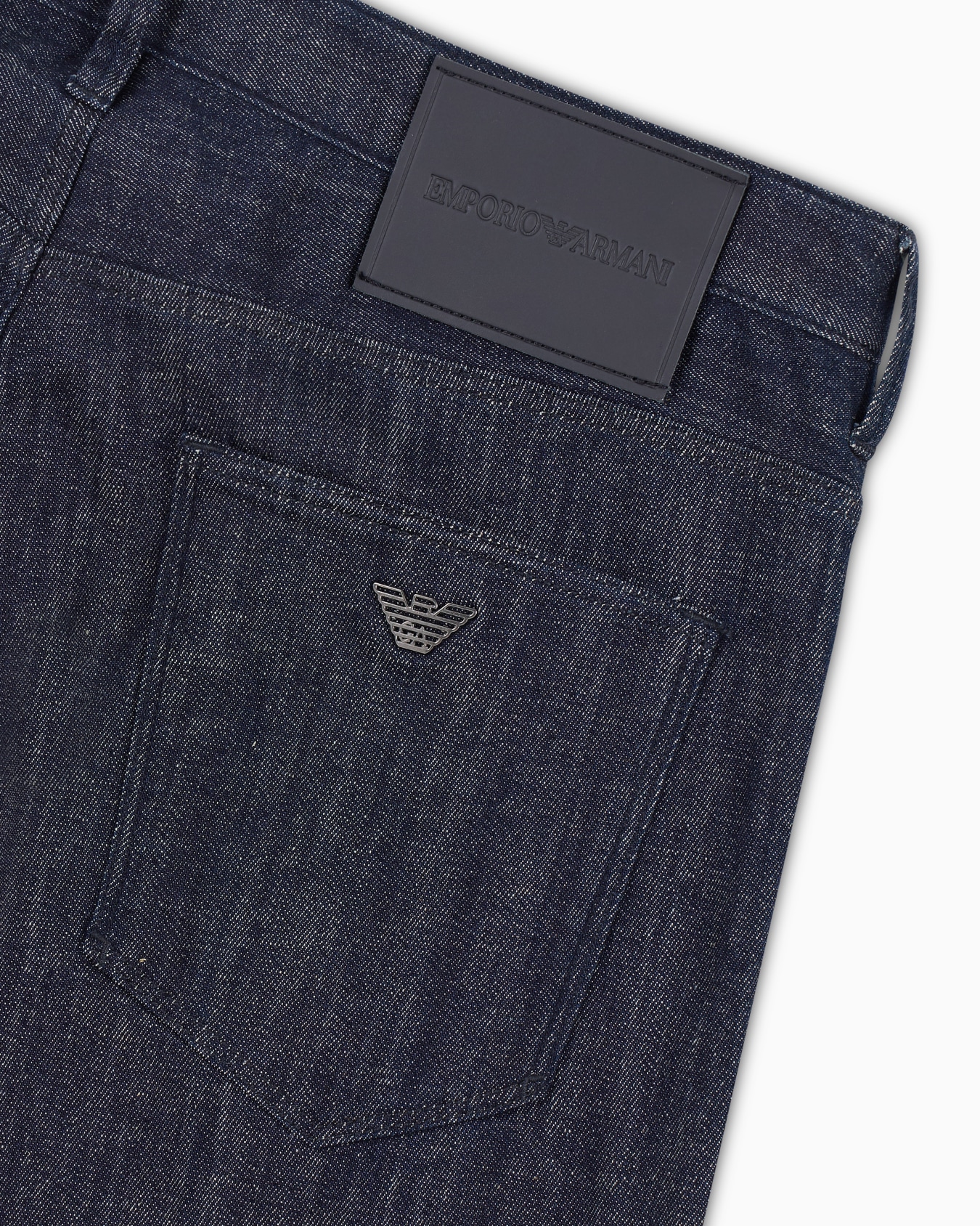 J06 slim-fit comfort-denim jeans Slide 6