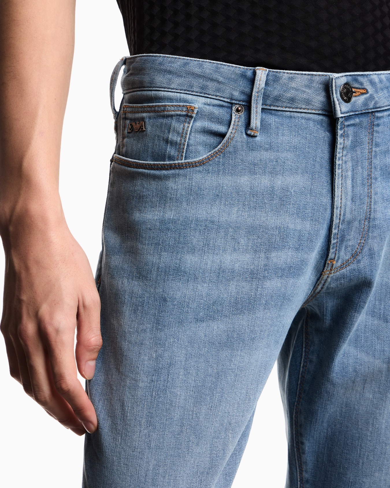 Jeans J06 slim fit in denim 11.5 oz comfort washed Slide 4