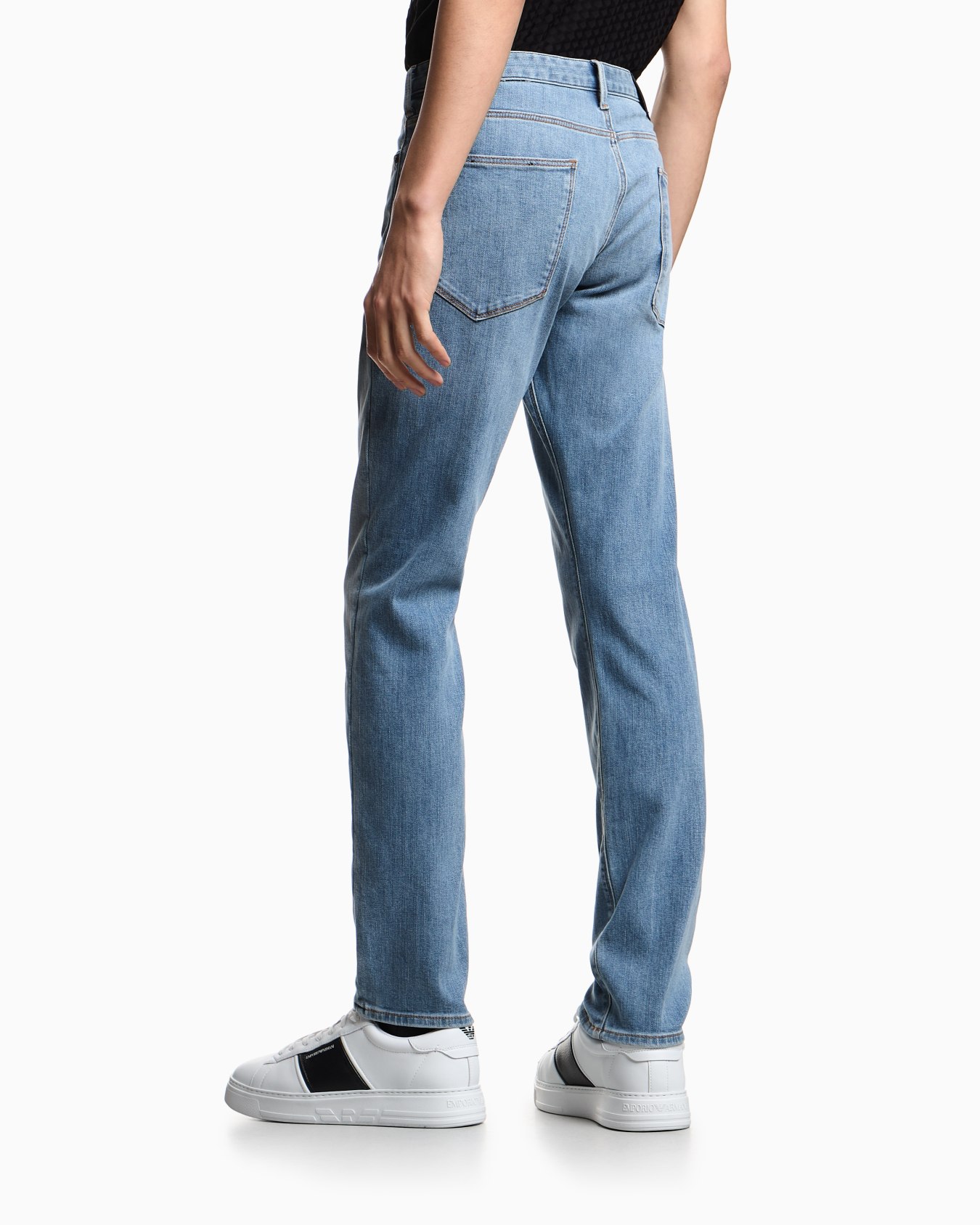 Jeans J06 slim fit in denim 11.5 oz comfort washed Slide 2