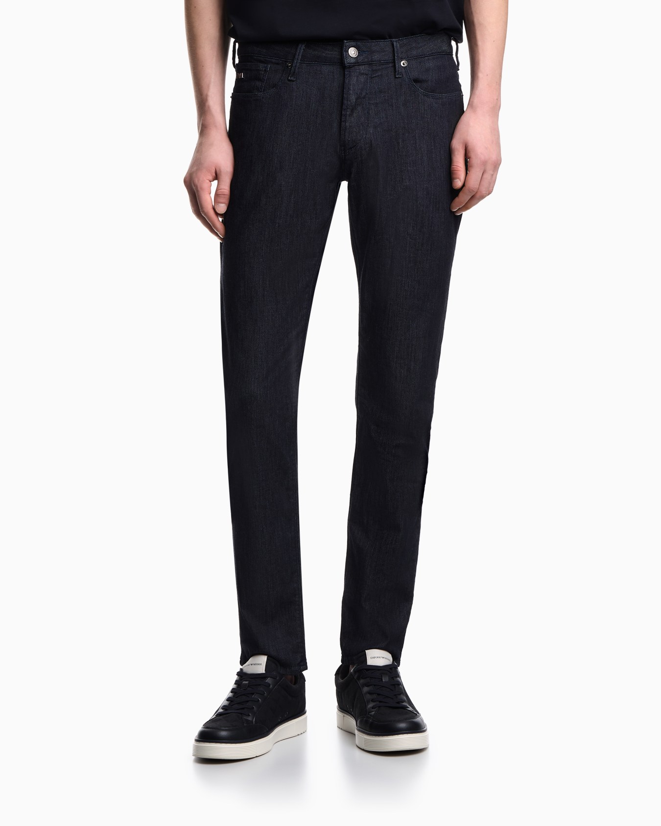 Jean J06 coupe slim en denim 271 g/m² légèrement usé Diapositive 4