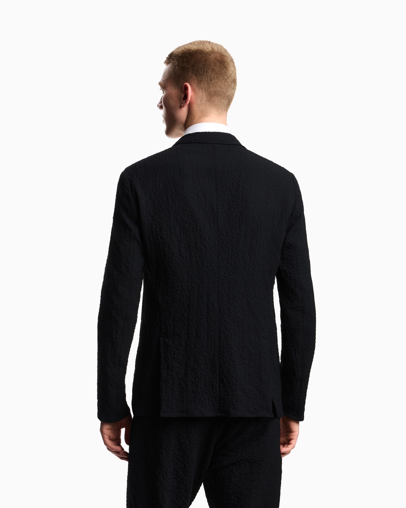 Single-breasted jacket in technical seersucker fabric Slide 2