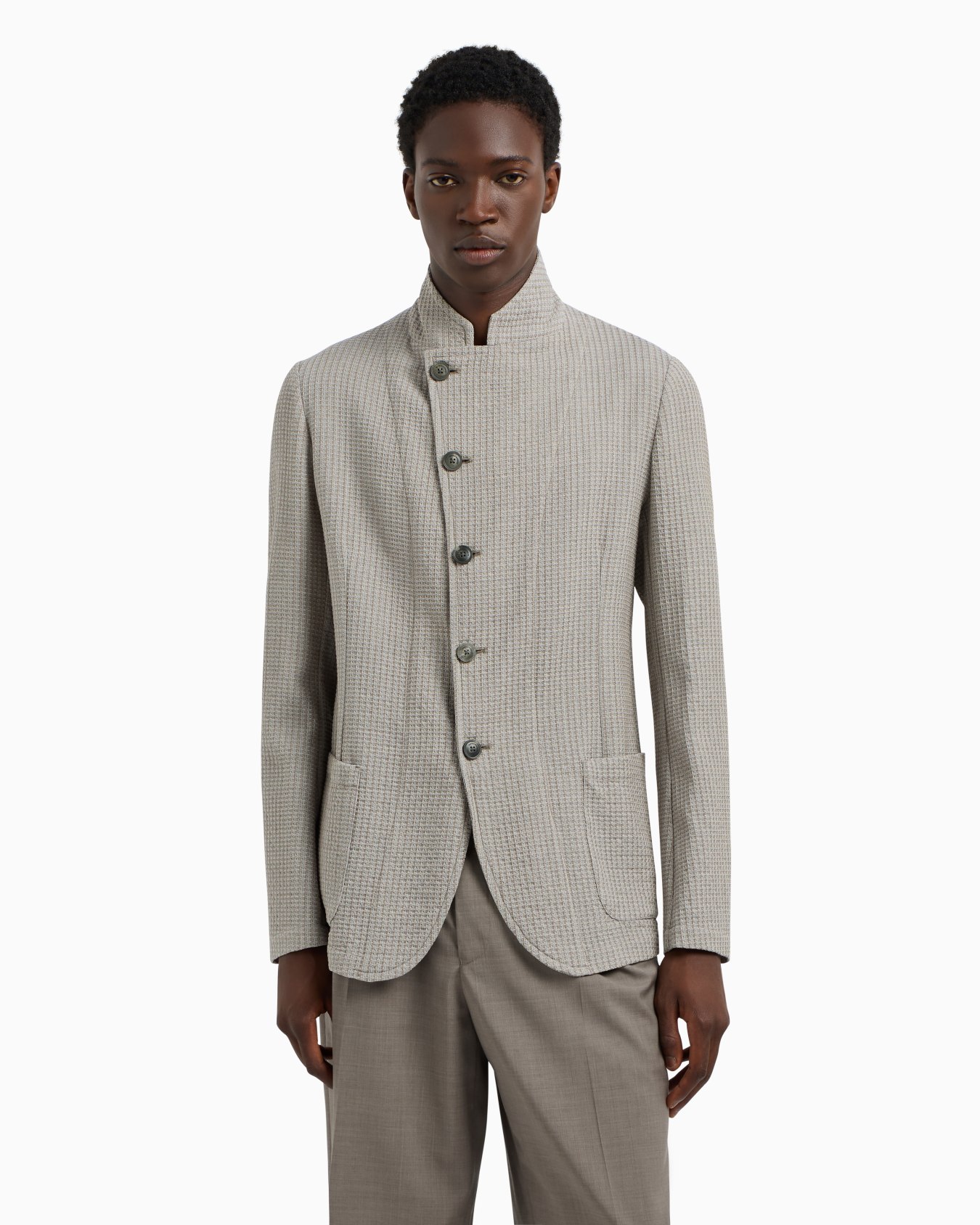 Guru-collar jacket with off-centre fastening in armure virgin wool Slide 3