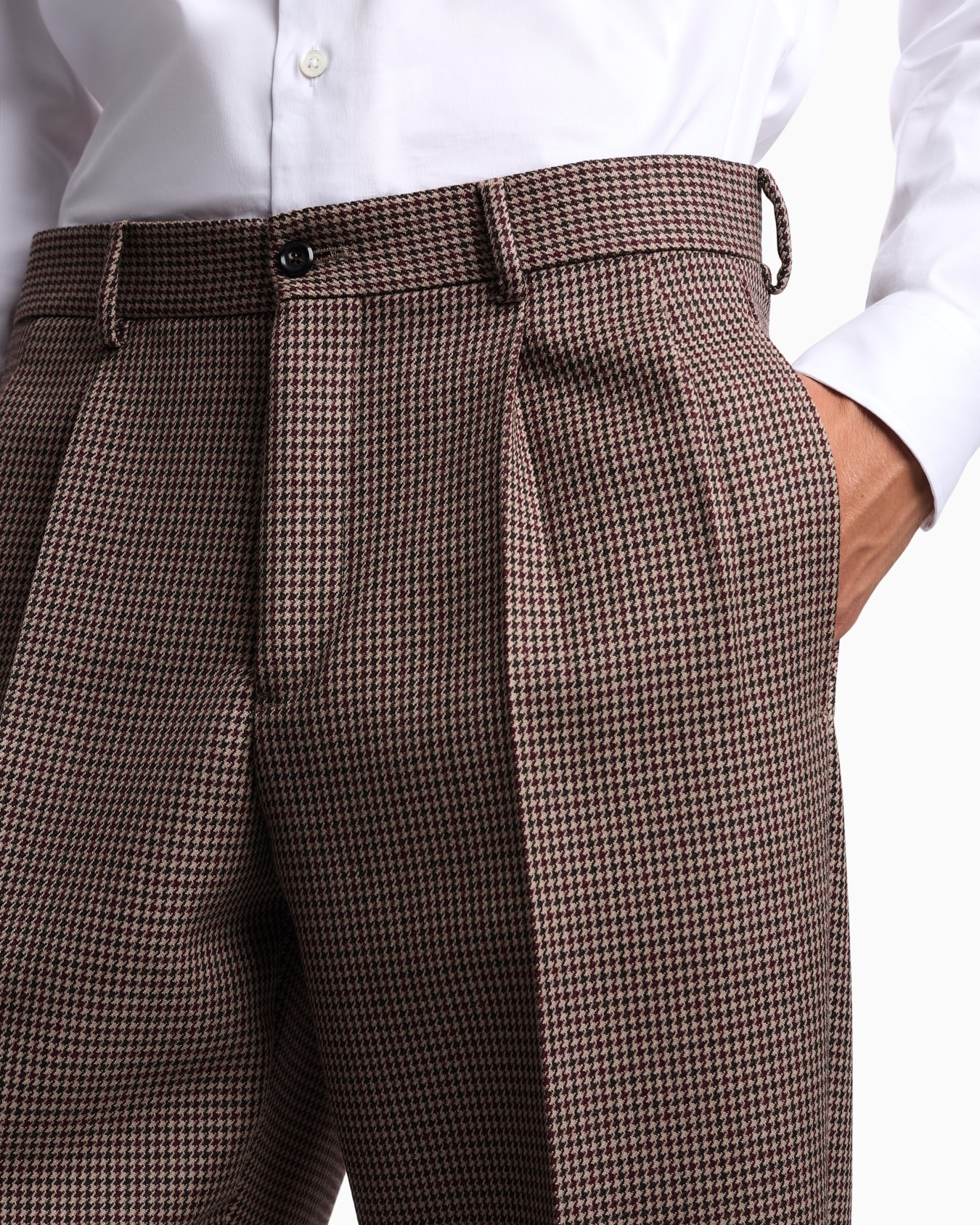 Trousers in checked tweed Slide 6