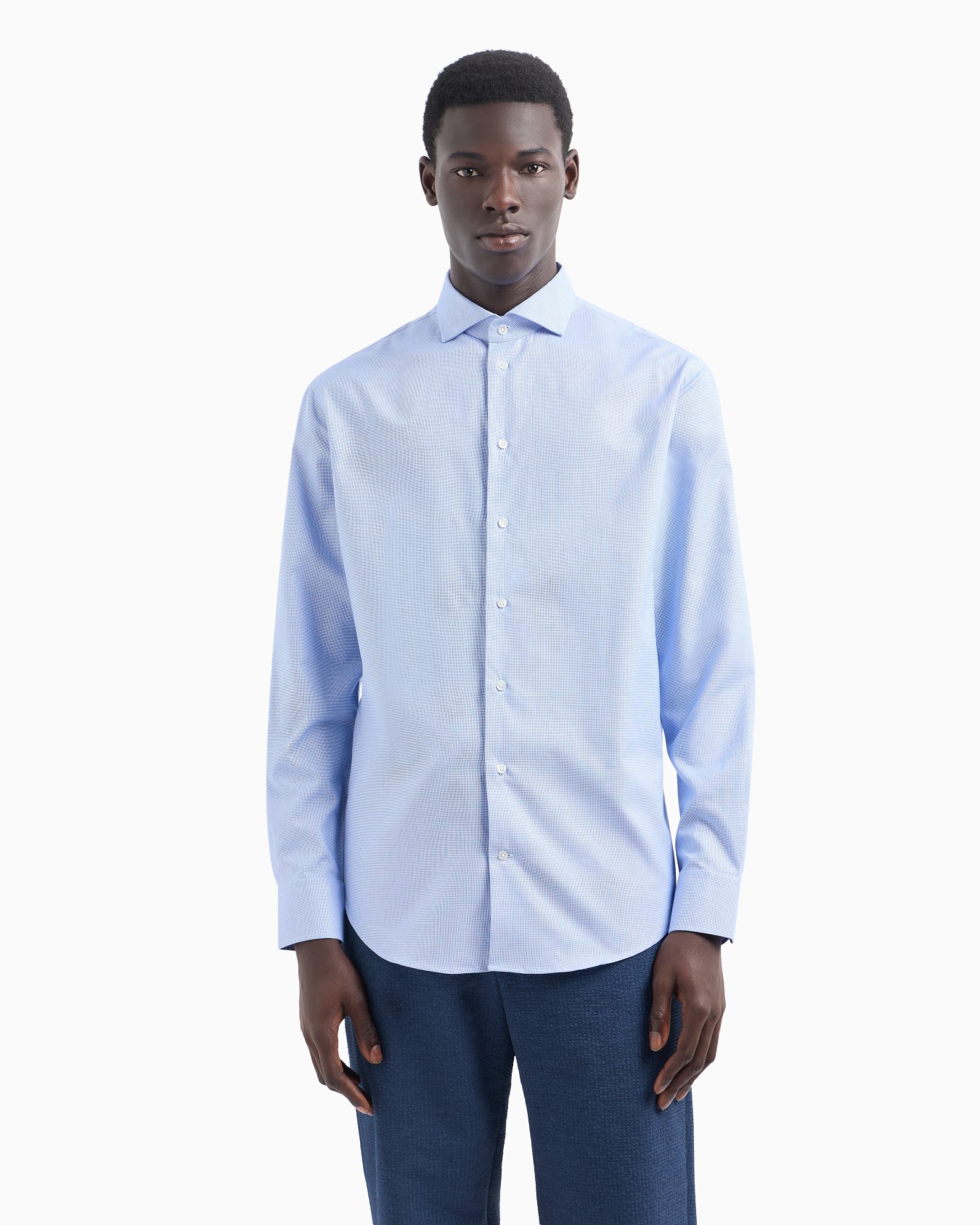 Camisa de algodón estructurado con microfantasía integral Diapositiva 1