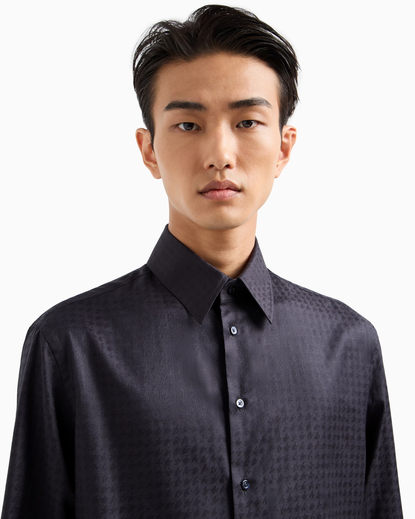 Cotton shirt with a jacquard motif Slide 4
