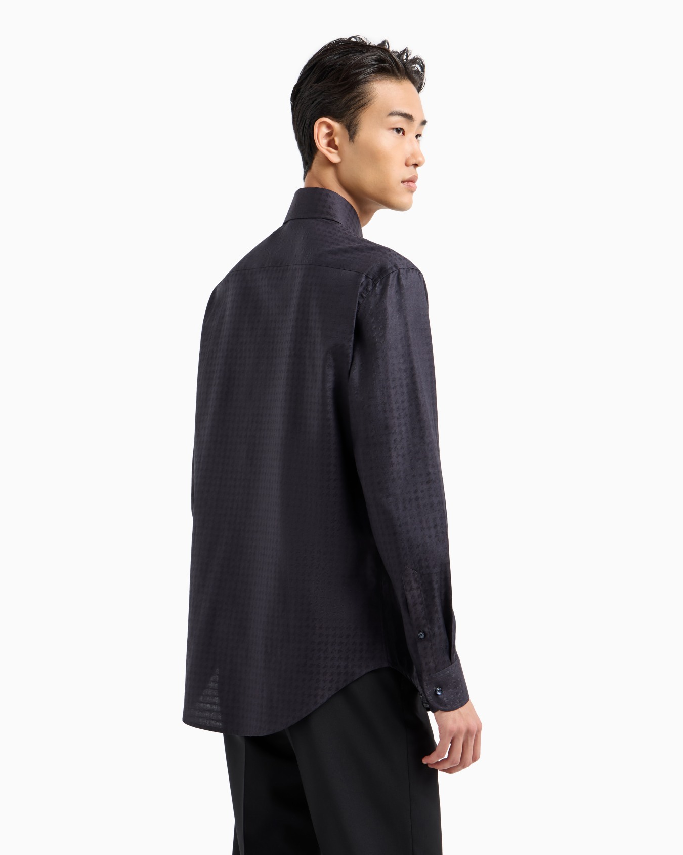 Cotton shirt with a jacquard motif Slide 2