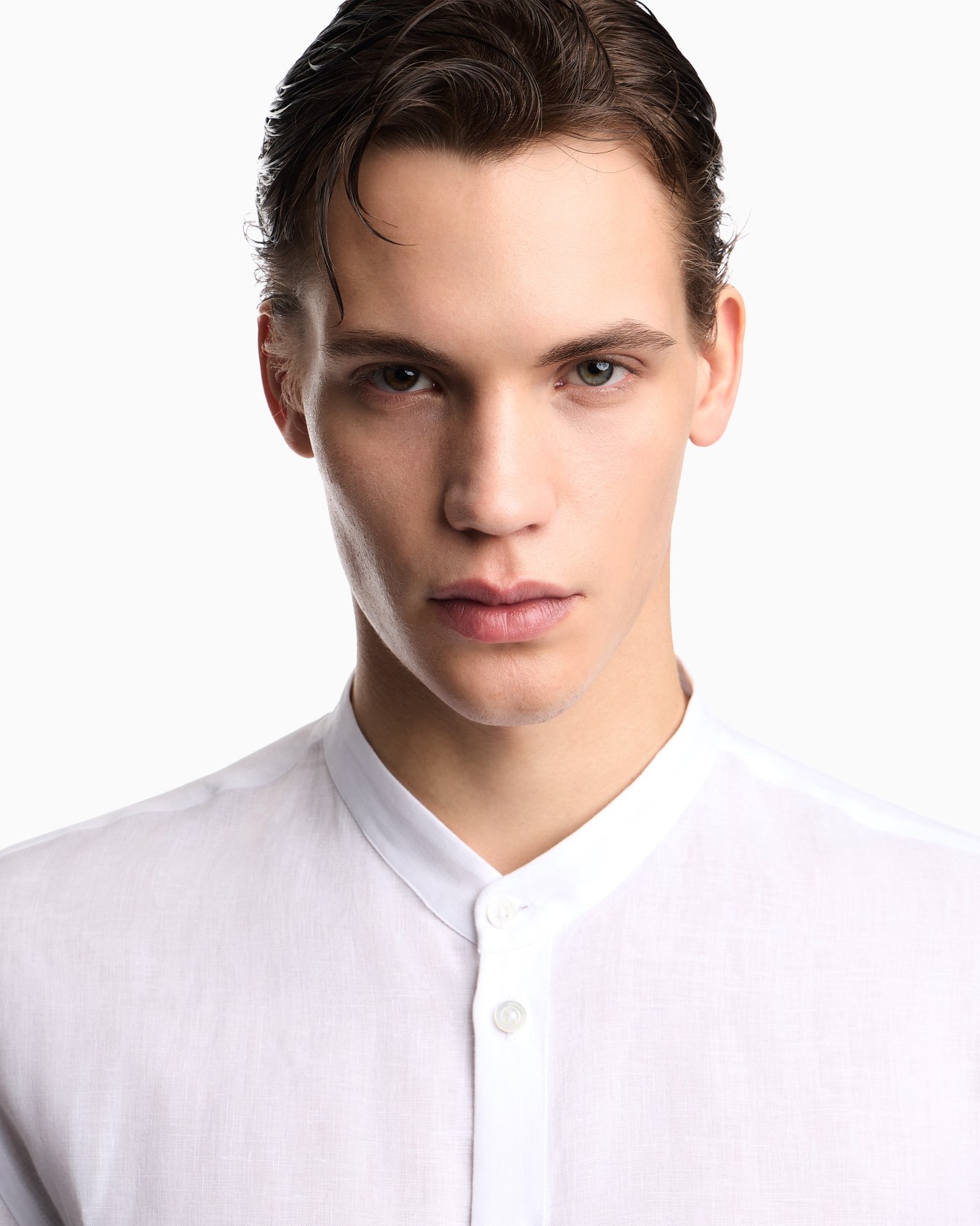 Guru collar shirt in pure linen Slide 4