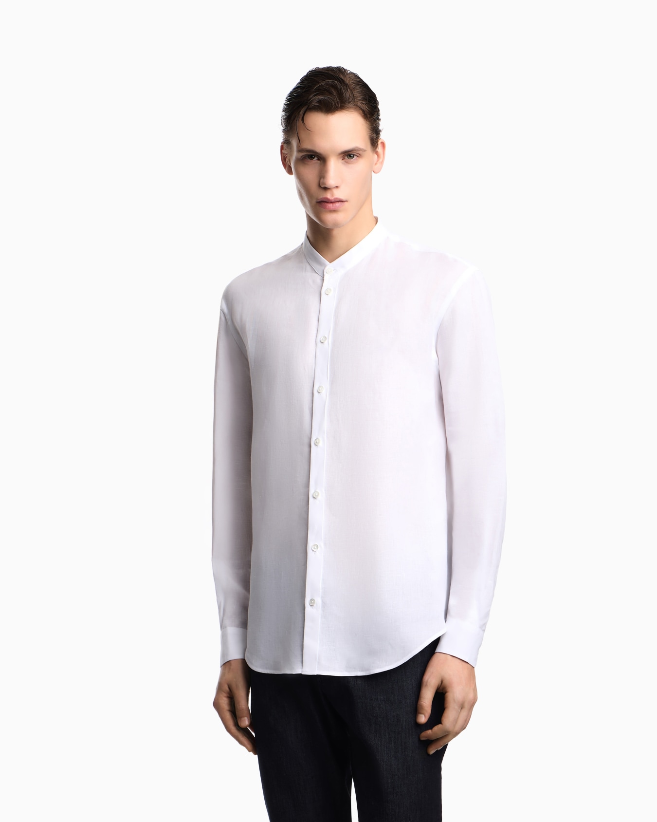 Guru collar shirt in pure linen Slide 3