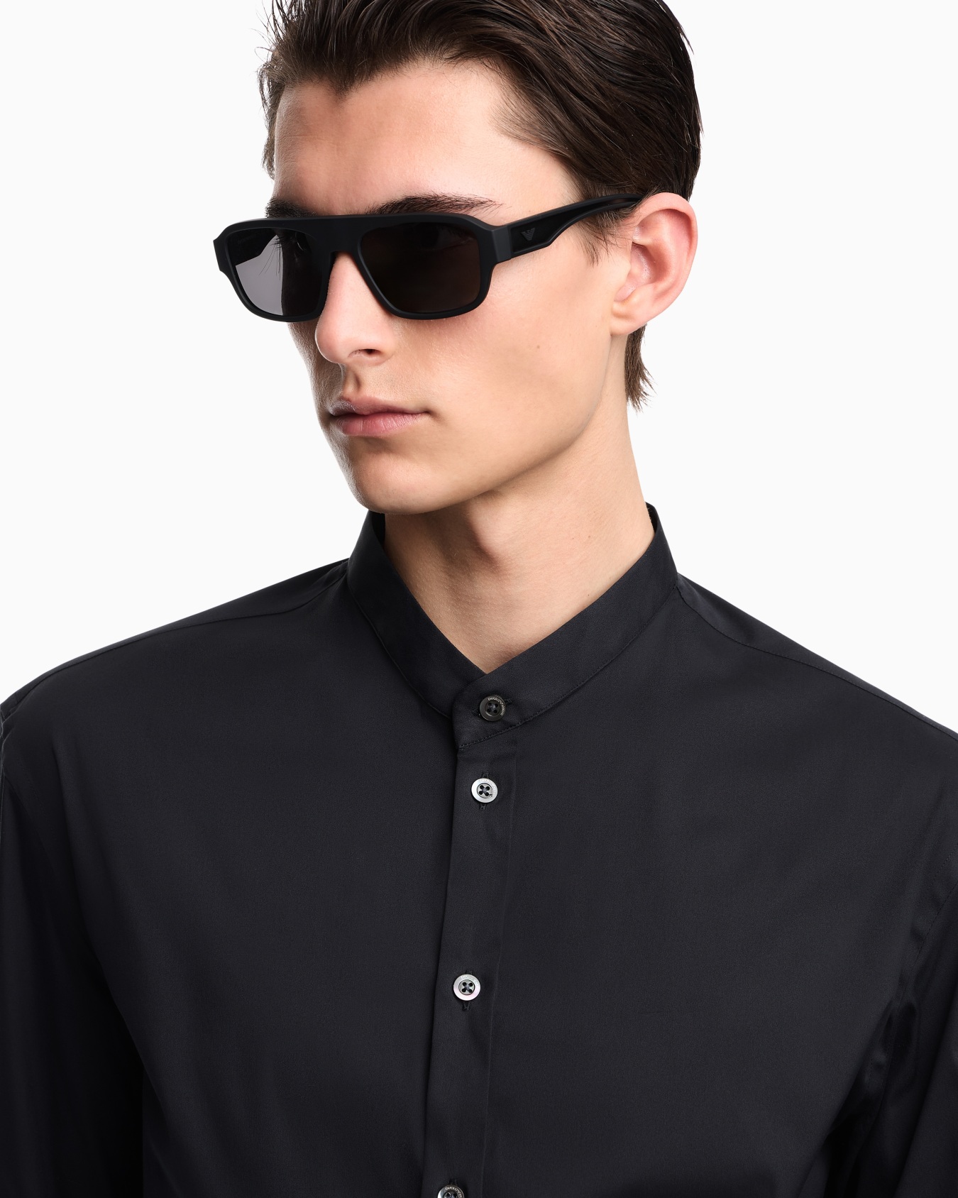 Shirt with guru collar in technical stretch cotton Slide 4