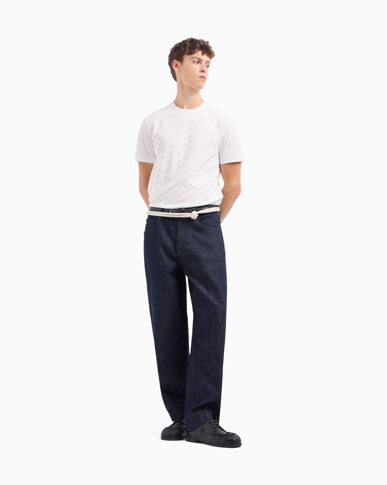 T-shirt in jersey con pattern jacquard all over Slide 1