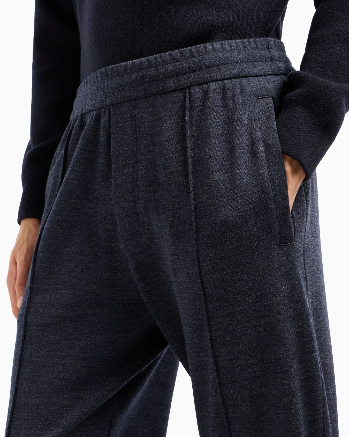 Travel Essential virgin wool-blend jersey joggers Slide 4