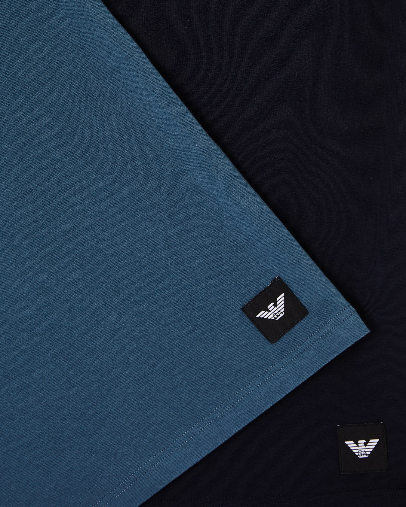 Lounge T-Shirts Slide 3