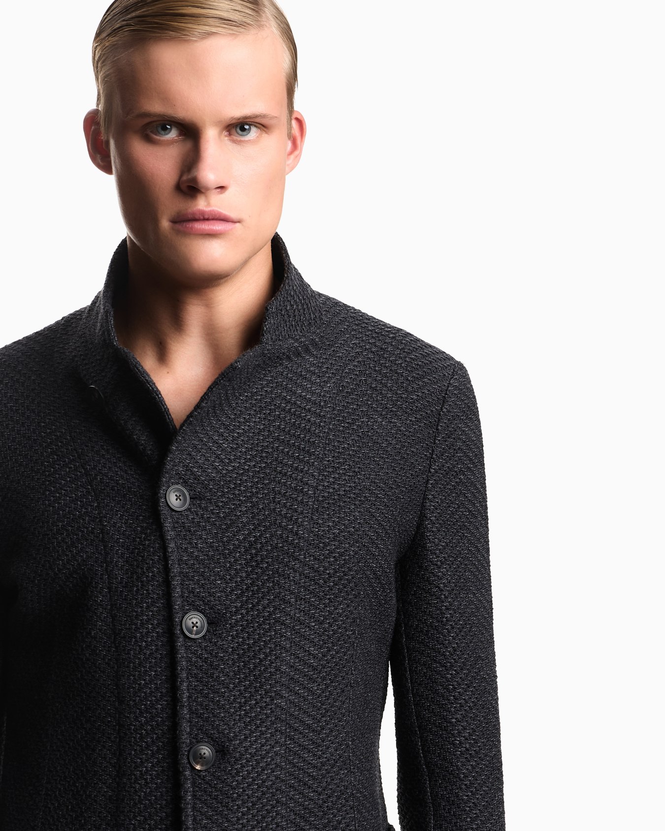 Icon guru-collar jacket with off-centre fastening in a chevron wool knit Slide 4