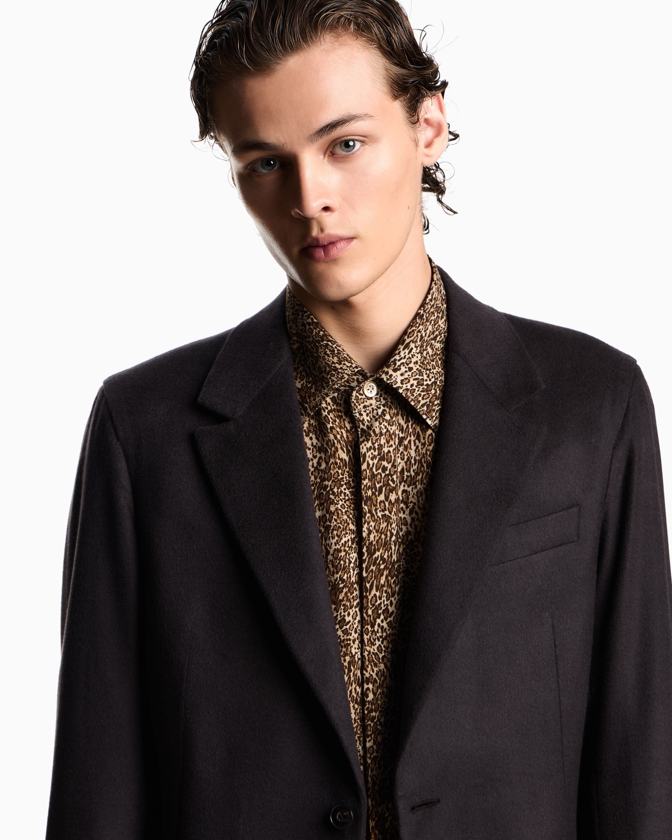 Single-breasted jacket in brushed pure Mongolian cashmere Slide 4