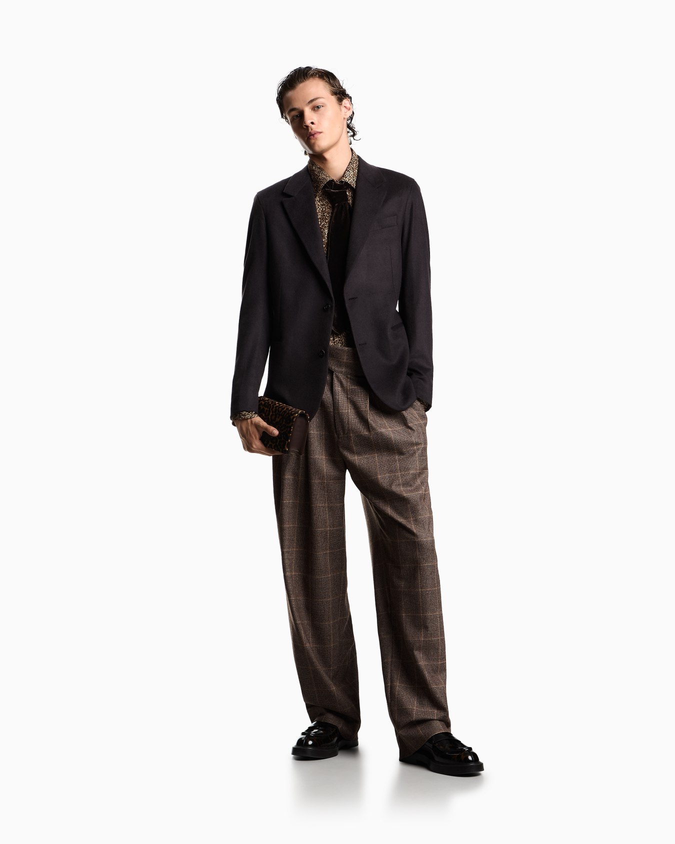 Single-breasted jacket in brushed pure Mongolian cashmere Slide 1