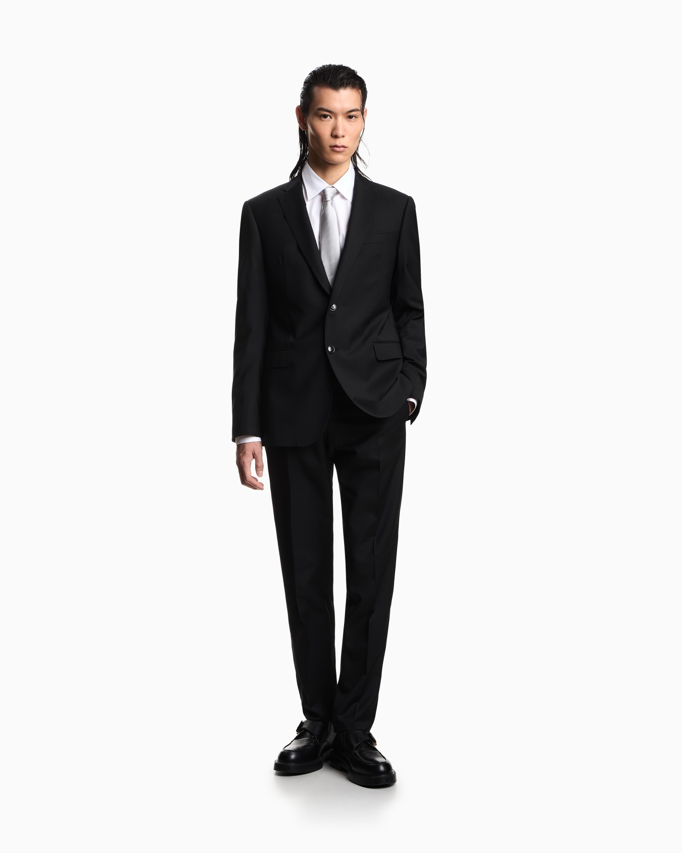 Single-breasted suit in micro-armure virgin wool Slide 1