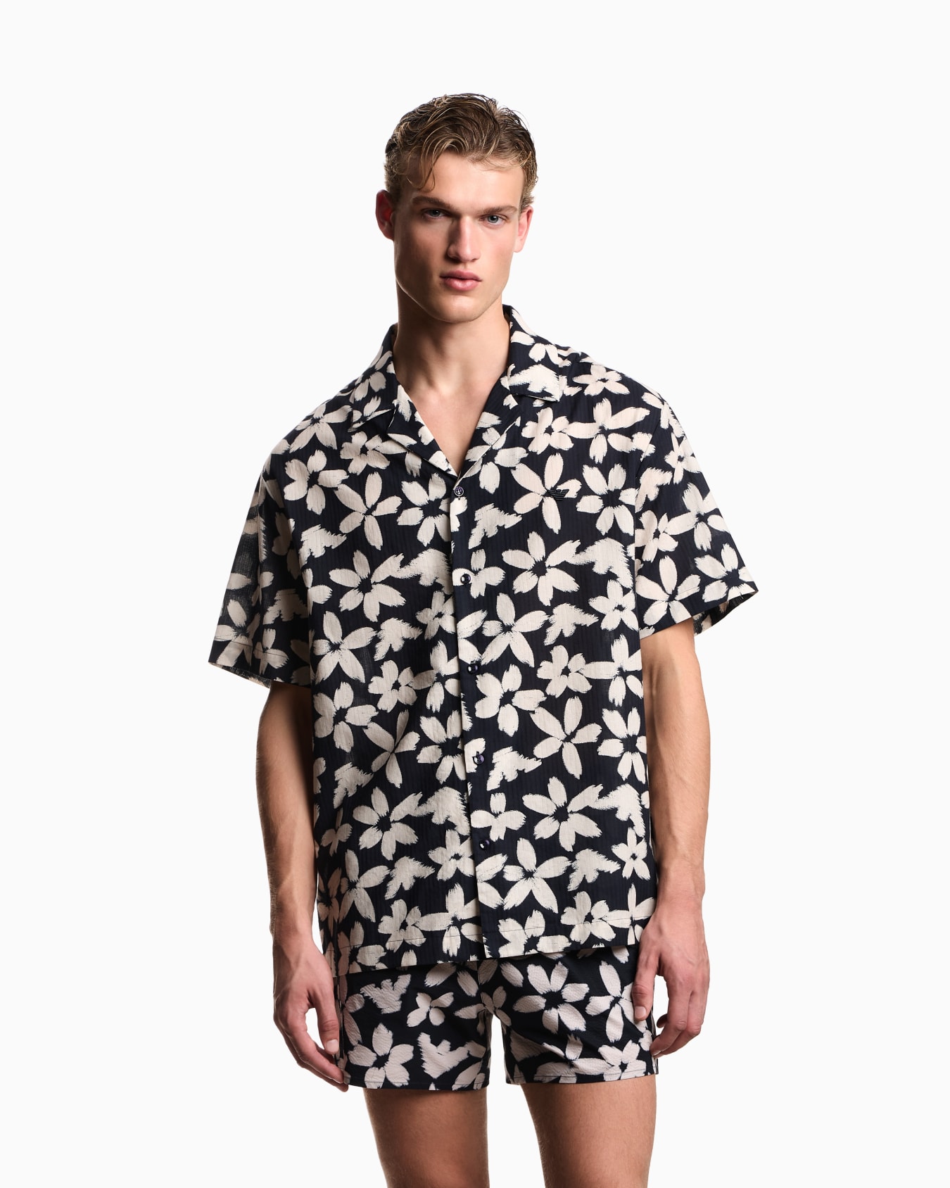 Chemise de plage à motif aigle fleuri Diapositive 1
