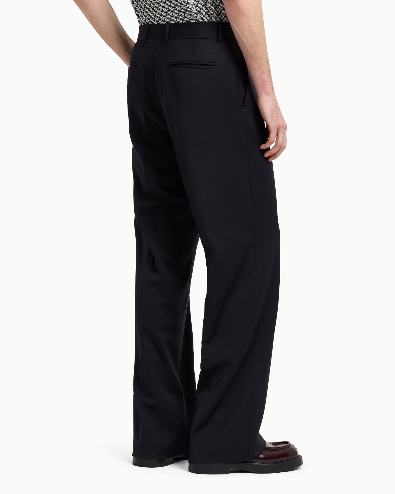 Pantalon à pinces en sergé stretch de laine vierge Icon Diapositive 3