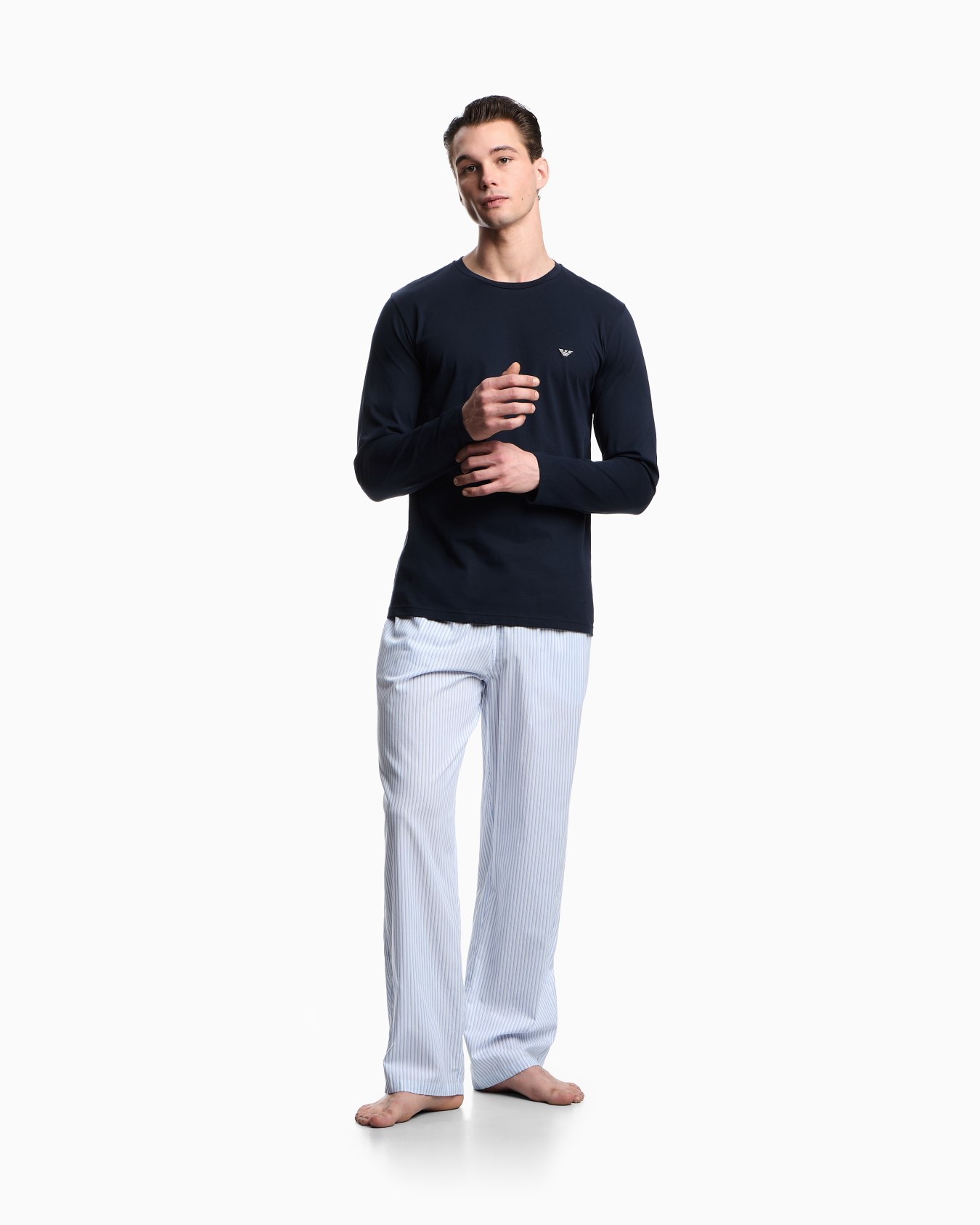 Pijama con pantalones de tejido jacquard con motivo integral Diapositiva 1