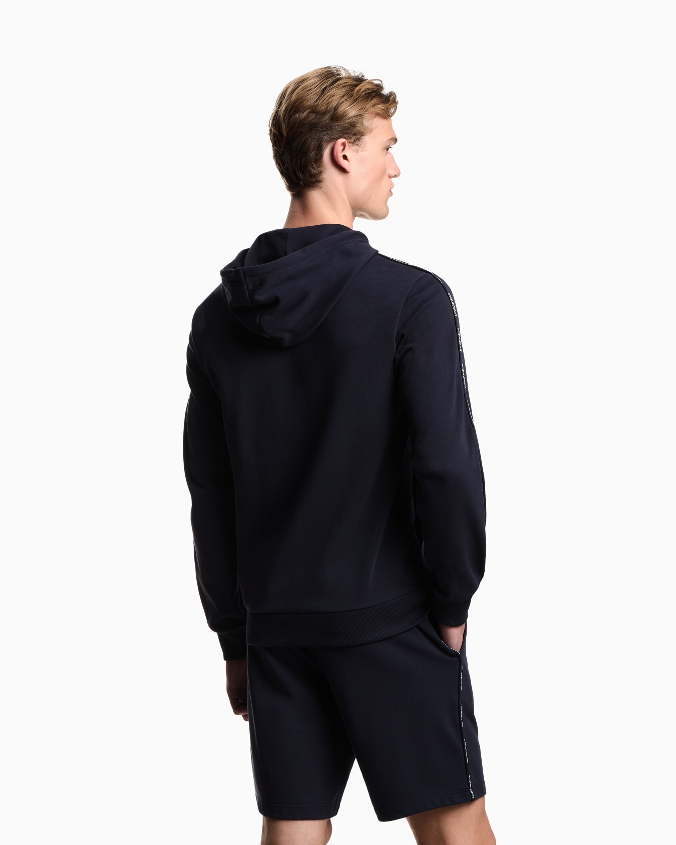 Sudaderas de estar por casa Diapositiva 2