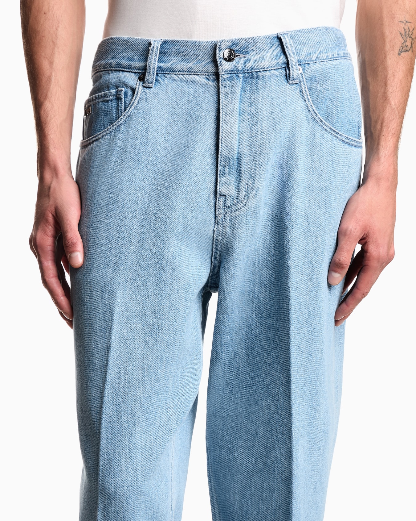 ルーズジーンズ スライドする 4