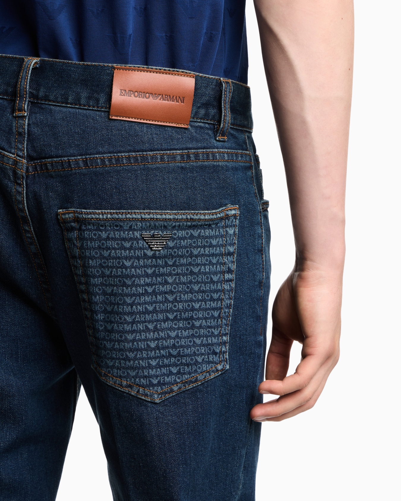 J76 straight-fit jeans in stretch denim with logo pocket Slide 4