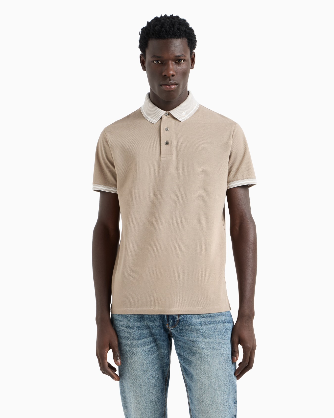 Piqué polo shirt with piped collar Slide 3