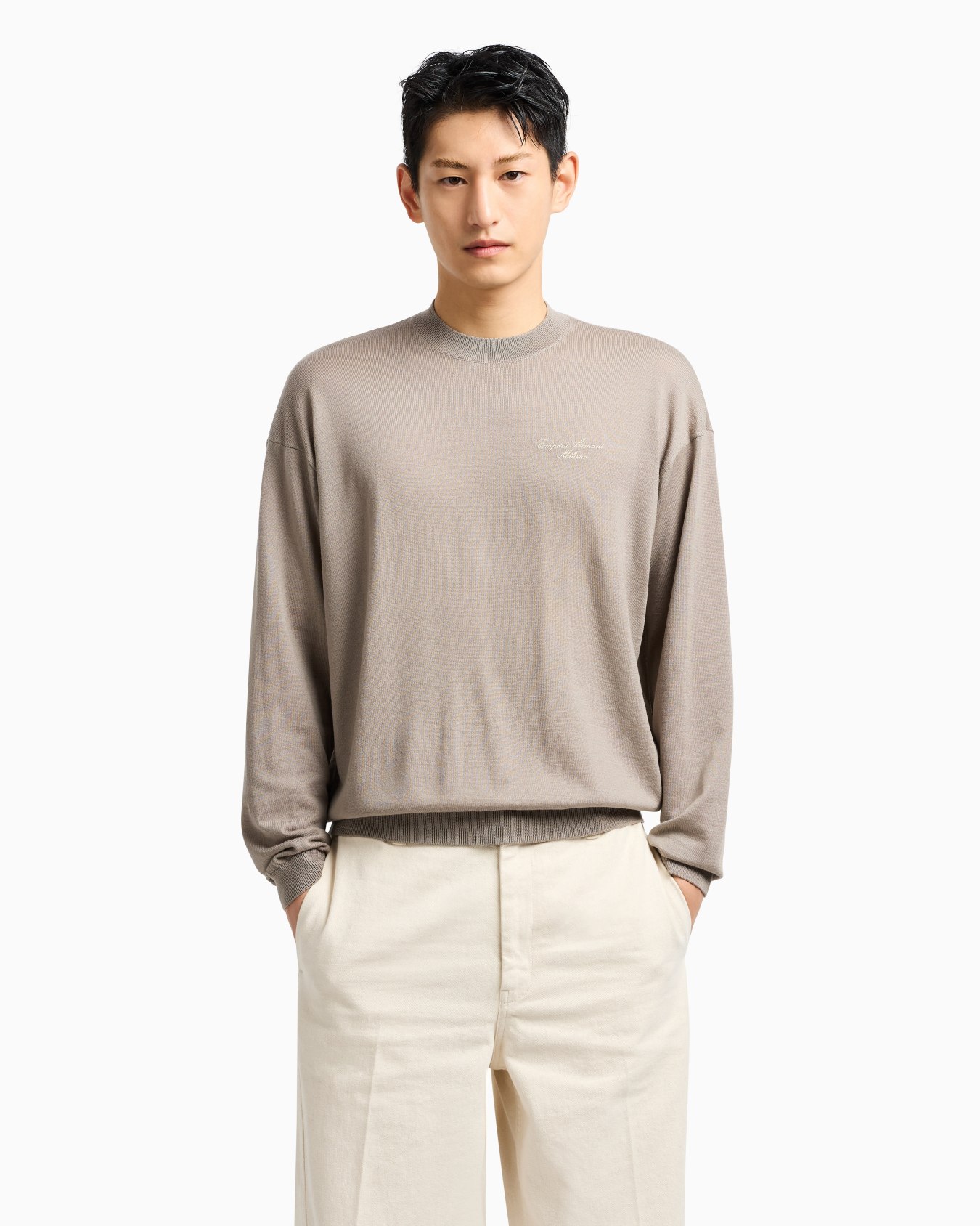 Virgin-wool plain-knit jumper with italic logo embroidery Slide 3
