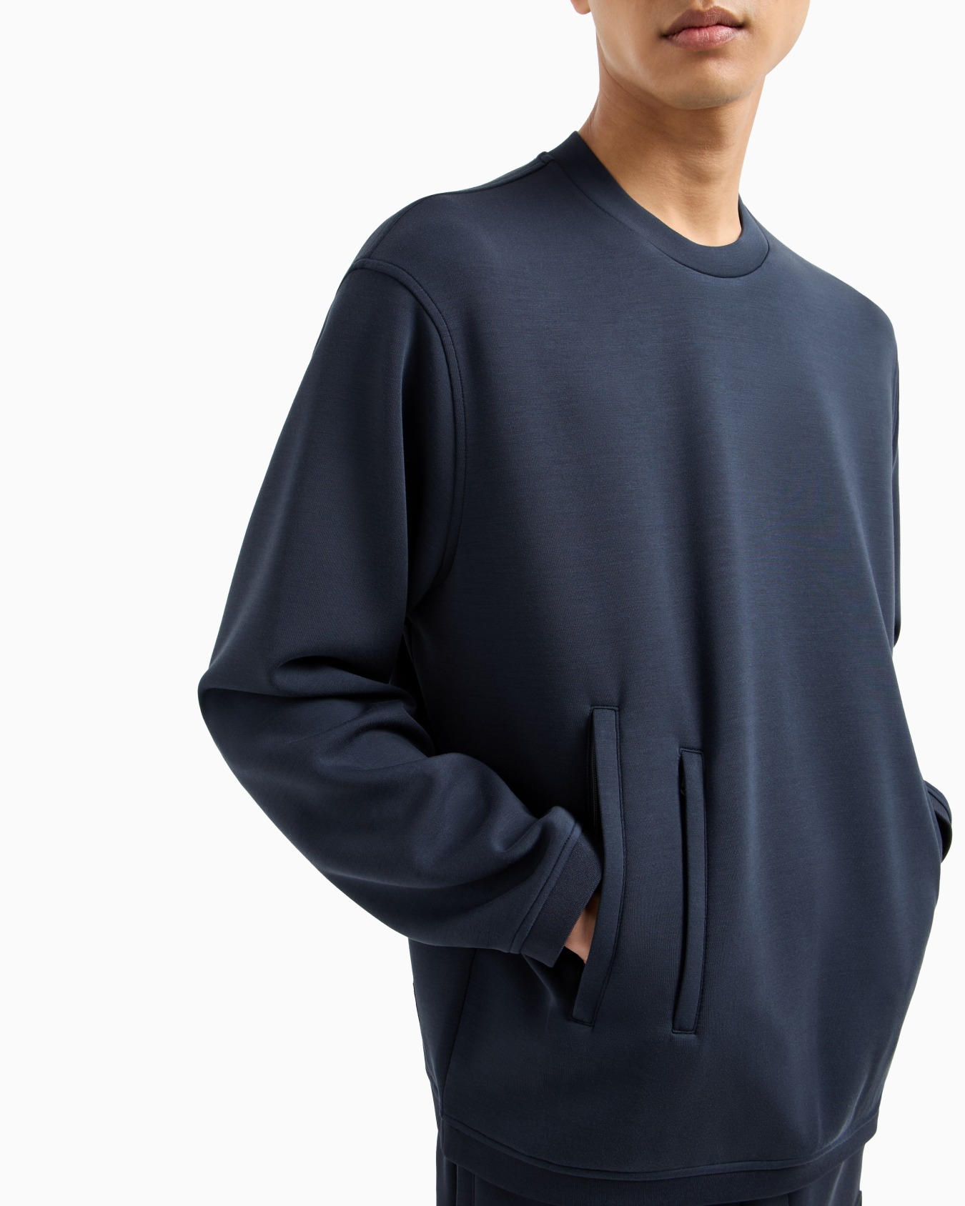 Travel Essential modal-blend double jersey sweatshirt Slide 4
