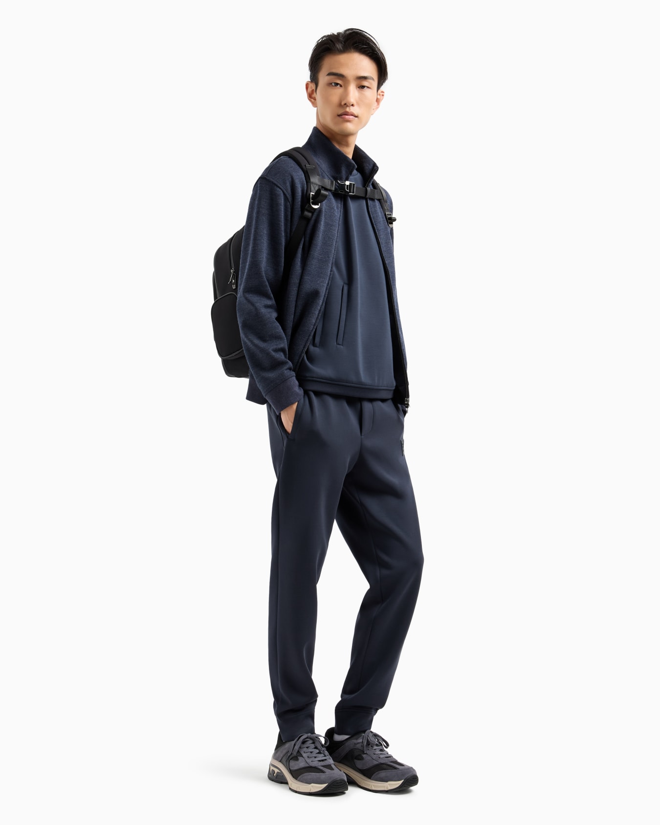 Travel Essential modal-blend double jersey sweatshirt Slide 3