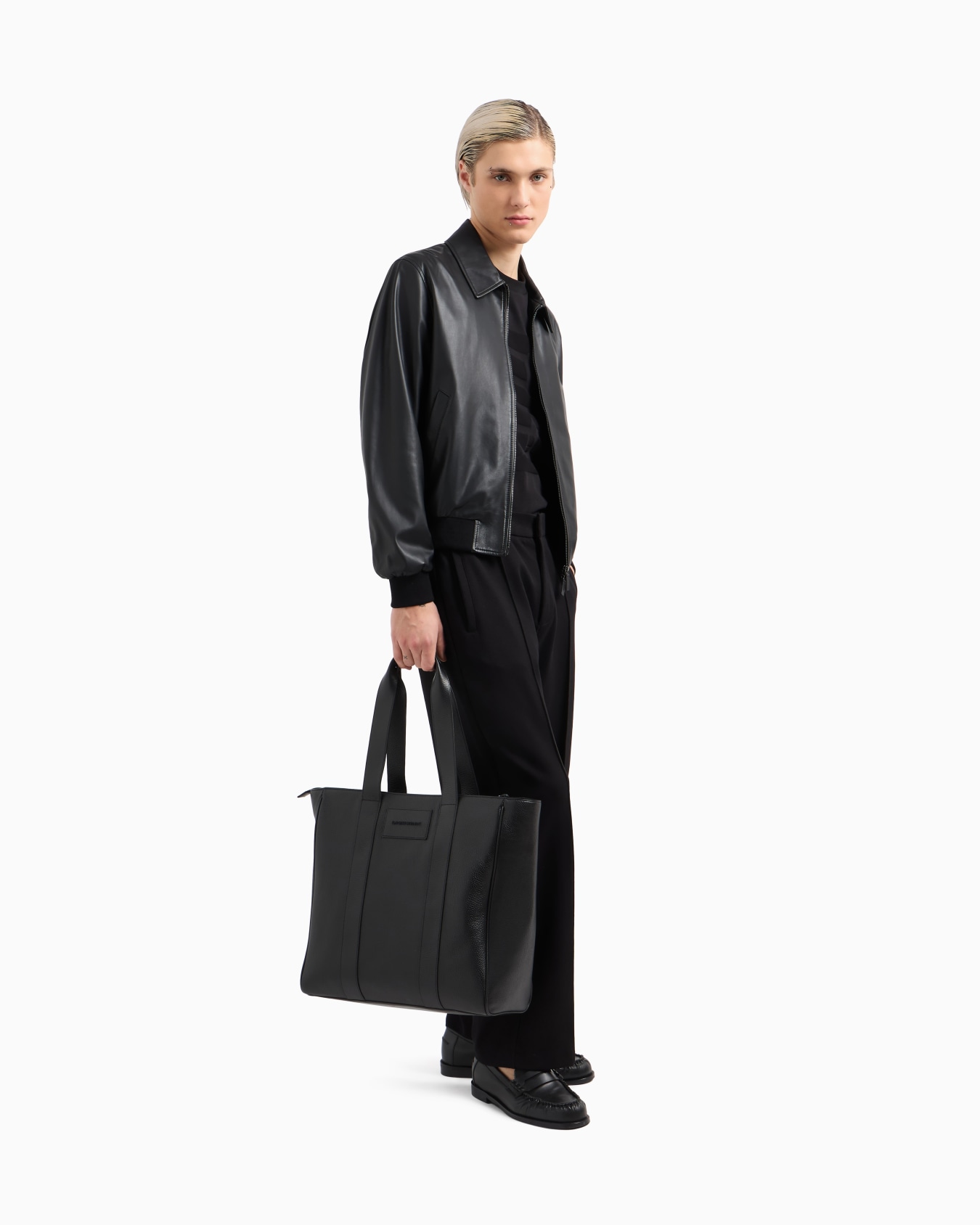 Tumbled leather shopper bag Slide 5