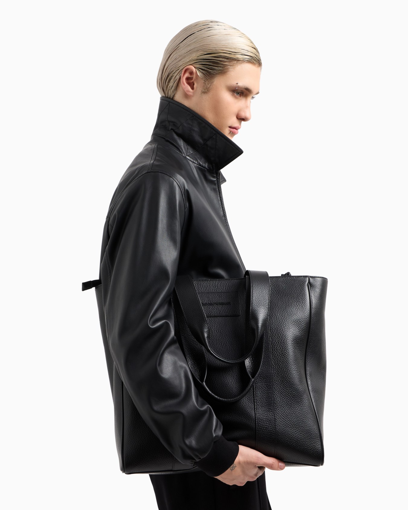 Tumbled leather shopper bag Slide 6