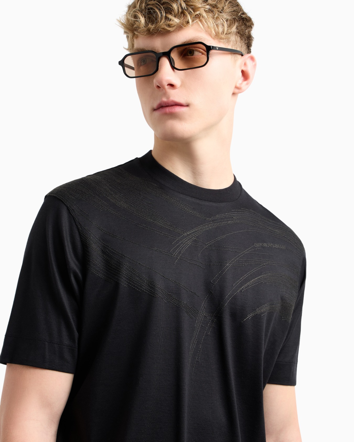 Camiseta en punto de mezcla de lyocell con bordado cosido ASV Diapositiva 5