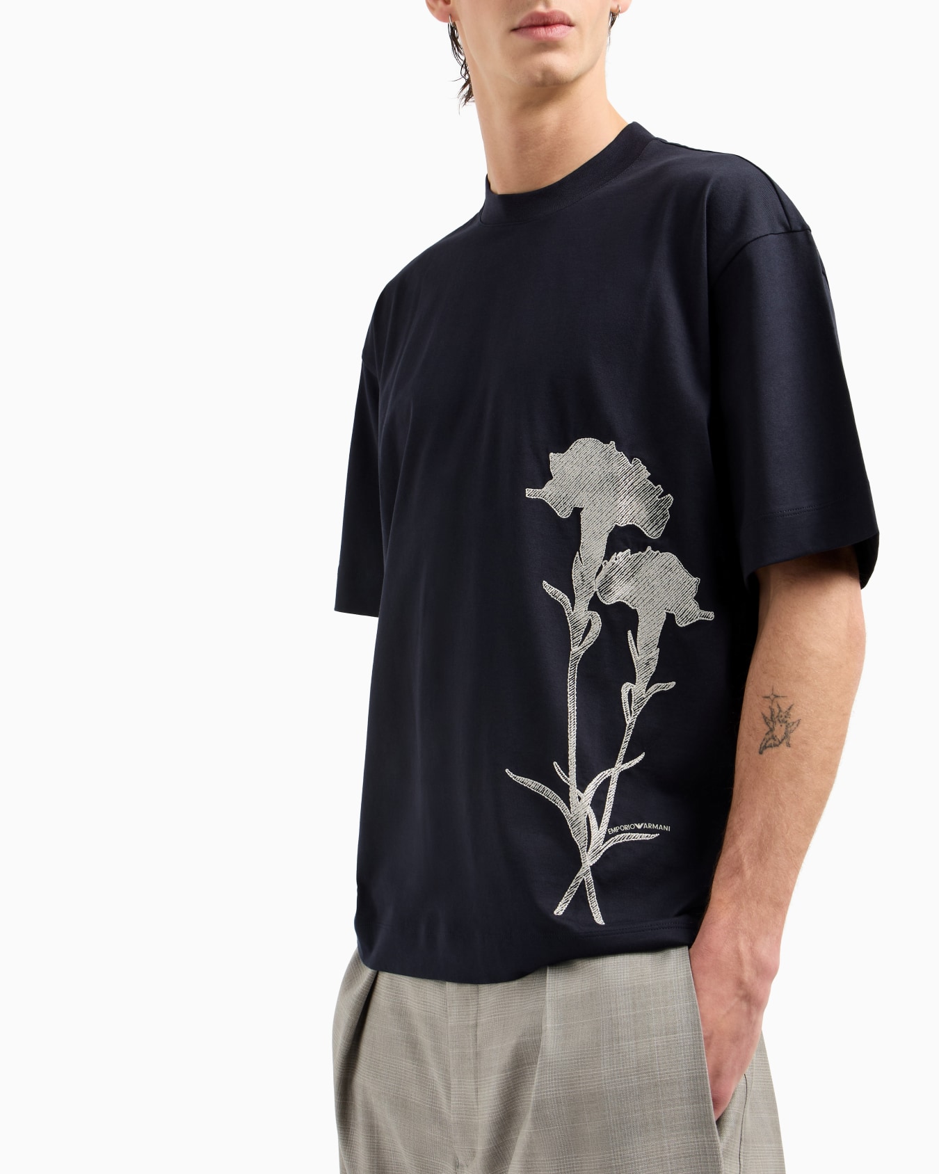 ASV Oversized jersey T-shirt with gradient-effect stripe embroidery Slide 5