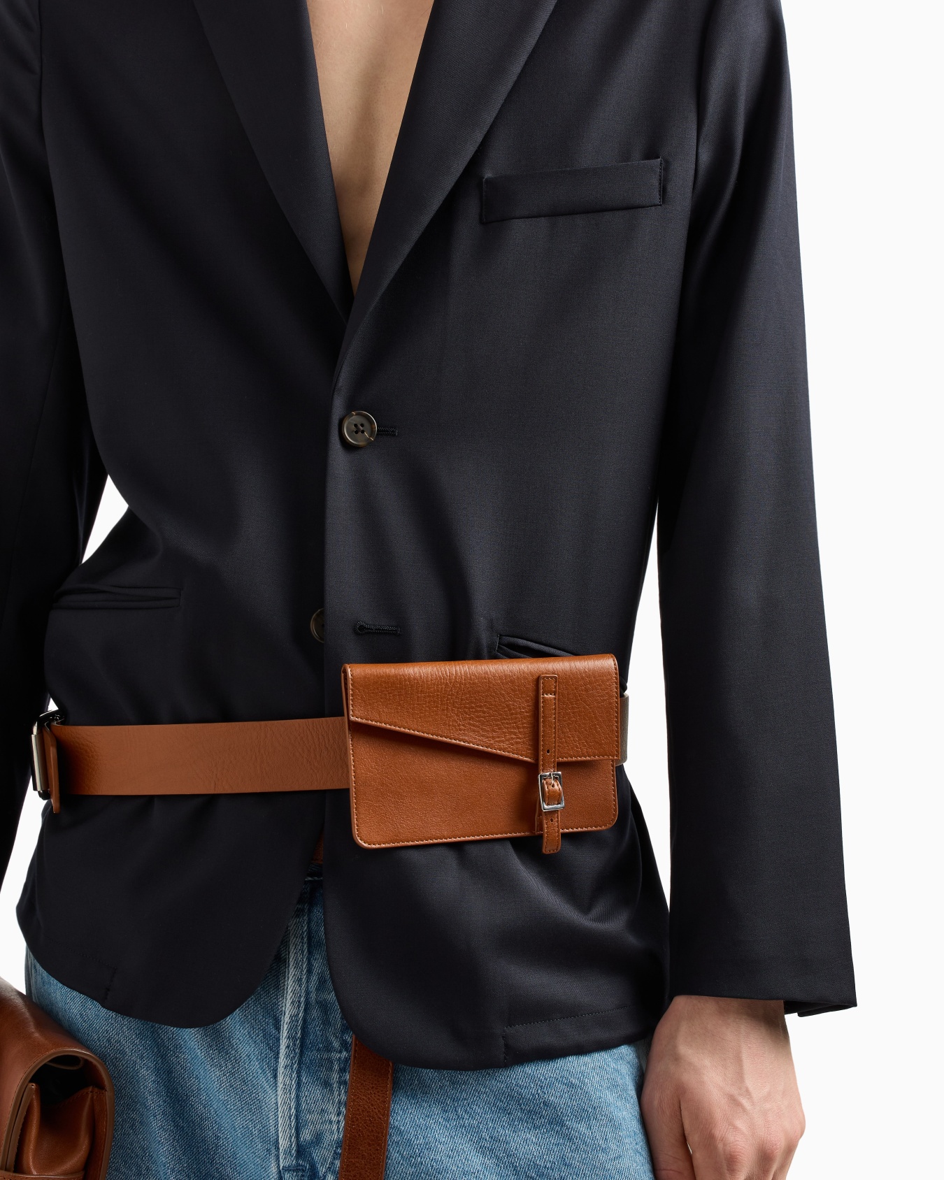 Single-breasted jacket in a lightweight virgin-wool blend twill Slide 4