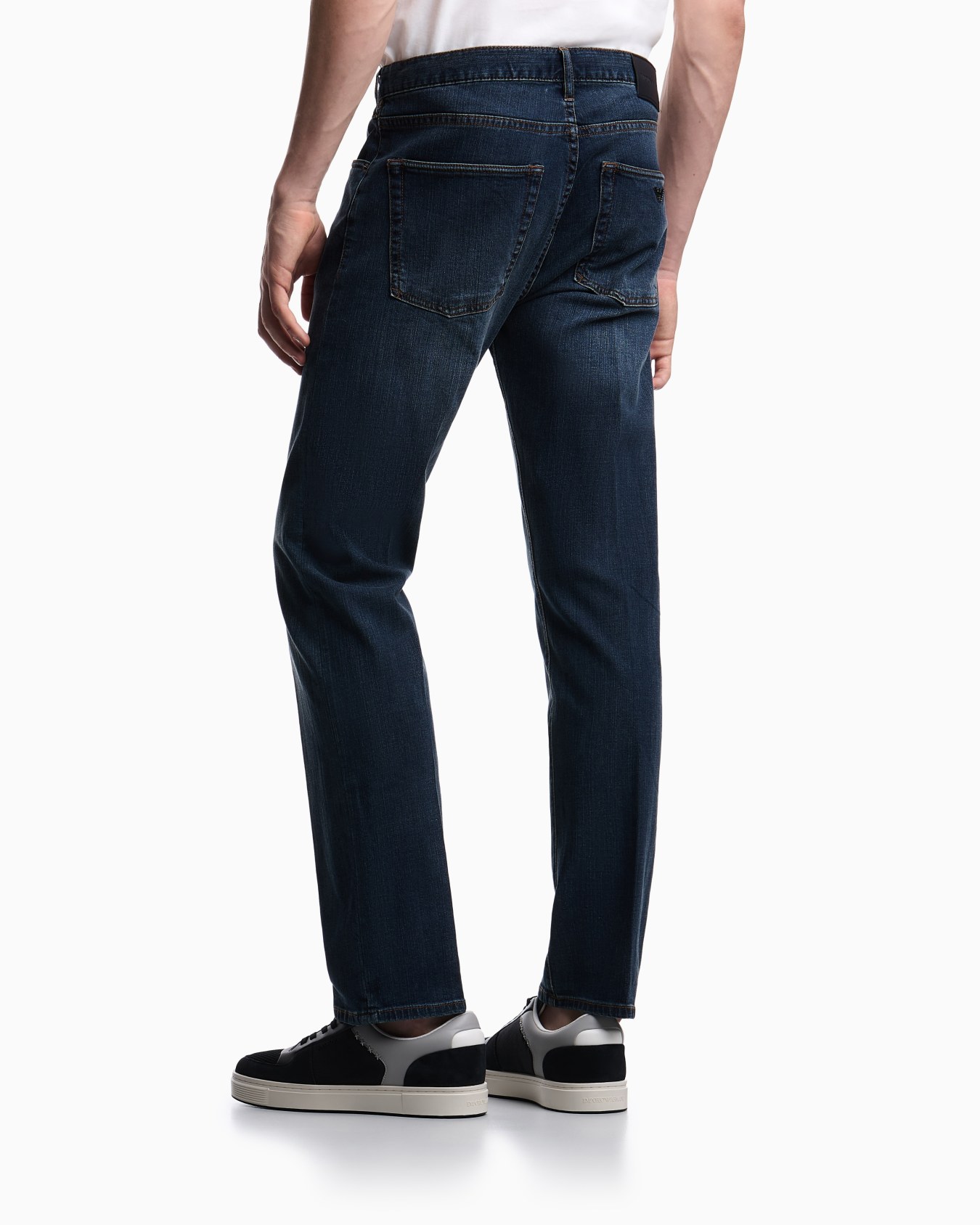 J45 regular fit, washed stretch denim jeans Slide 3