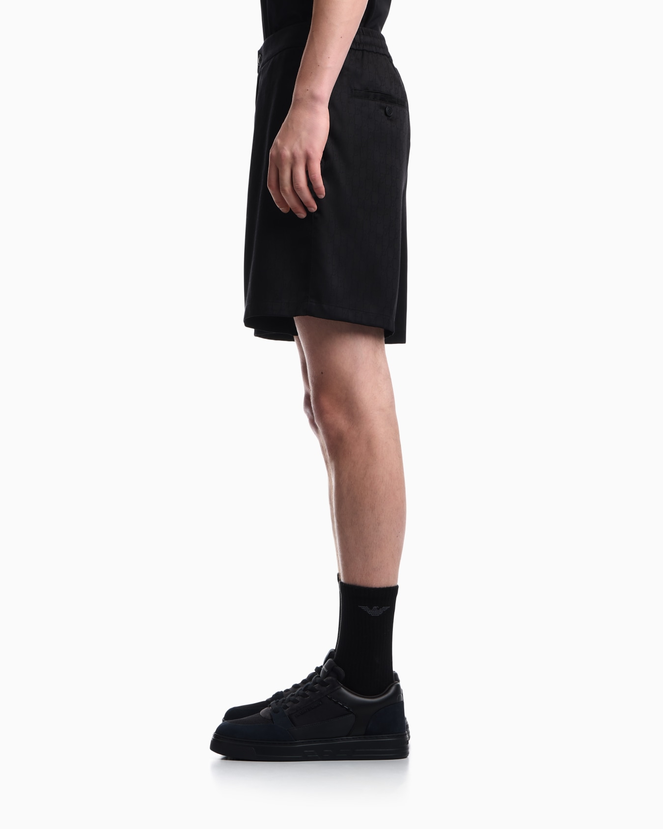 Bermuda shorts in Tencel jacquard with a regular fit Slide 7