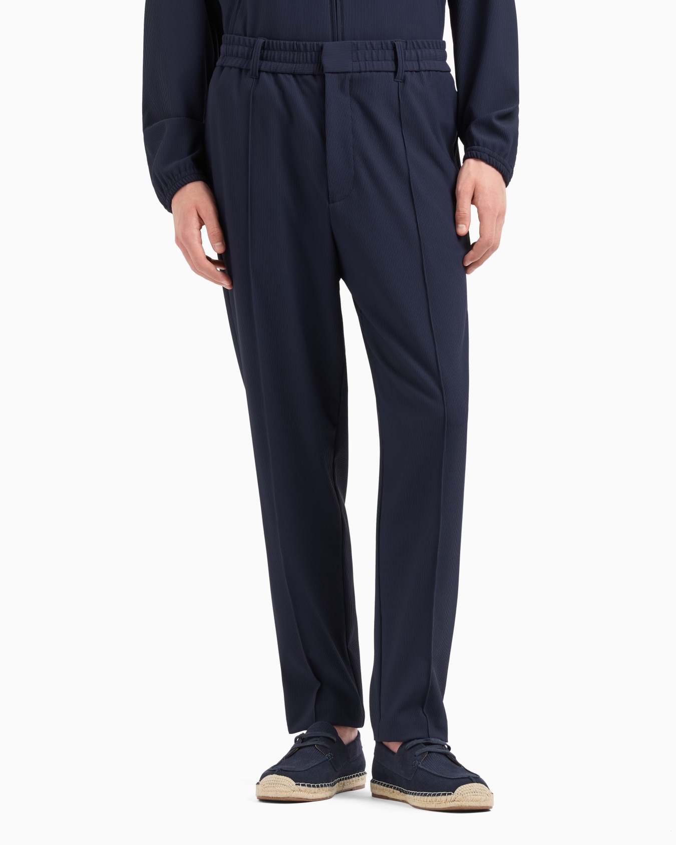 Pantaloni con nervature in nylon stretch effetto canneté Slide 4