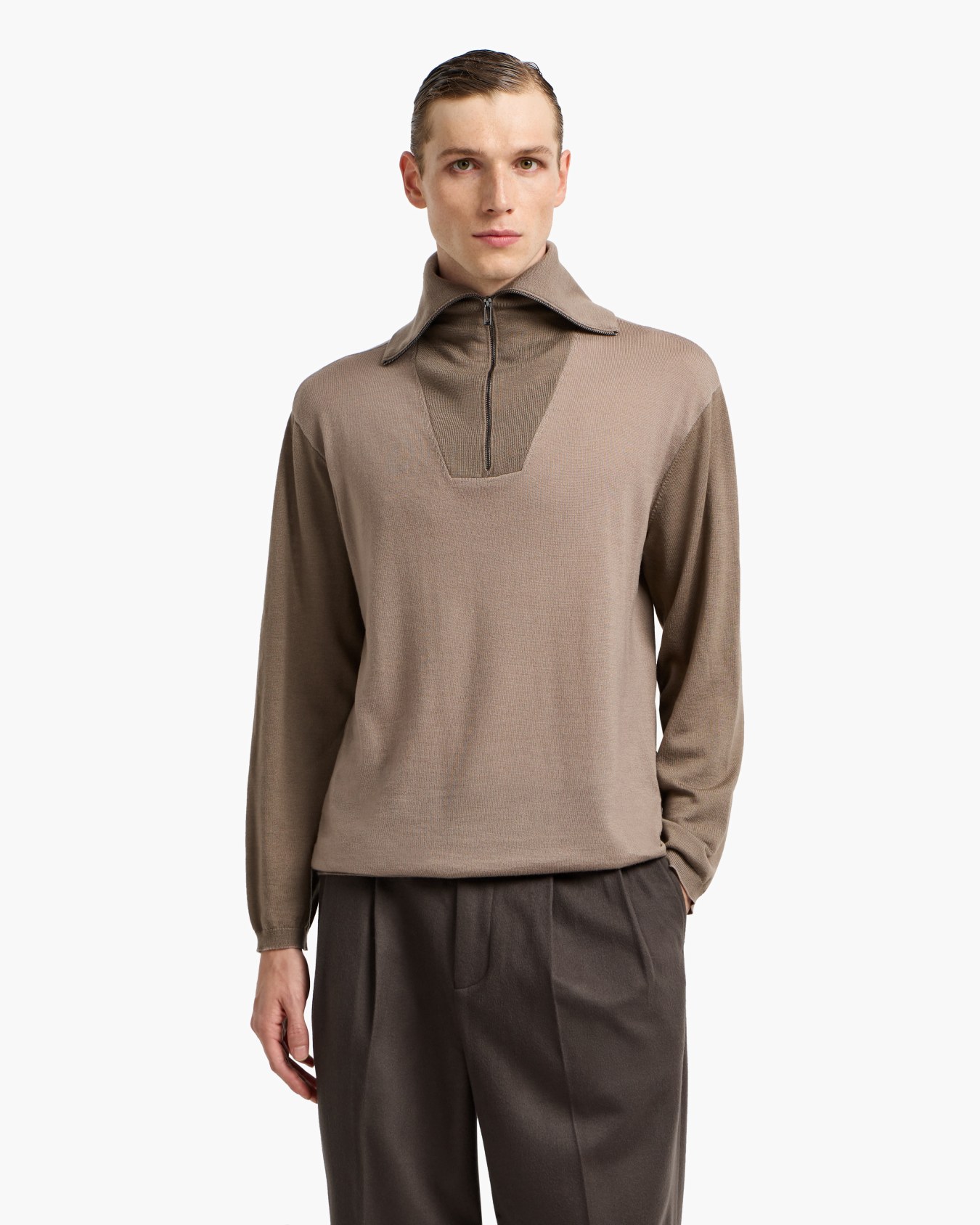 Pull avec fermeture zippée partielle en laine vierge rase bicolore Diapositive 4