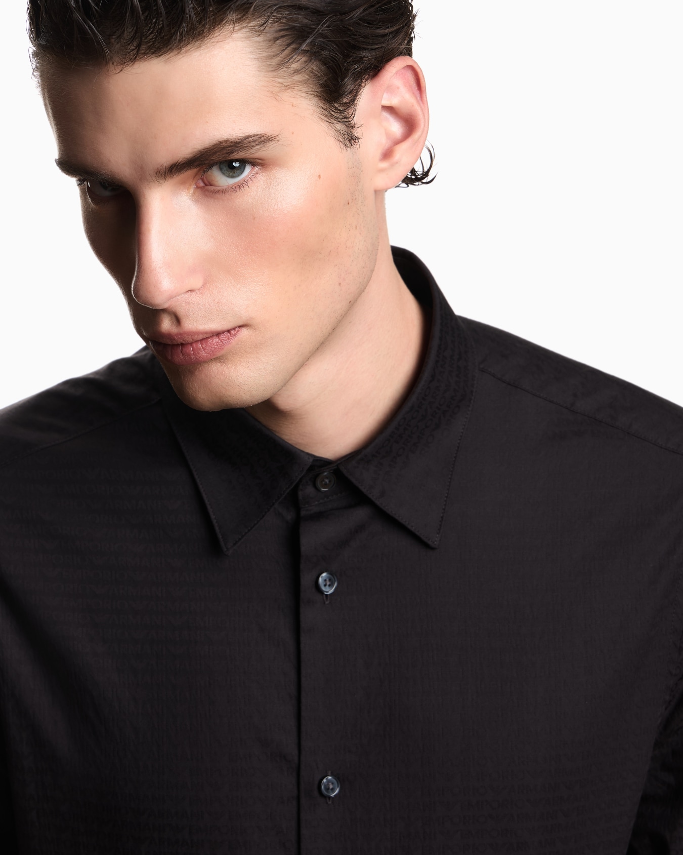 Jacquard shirt with all-over lettering Slide 4