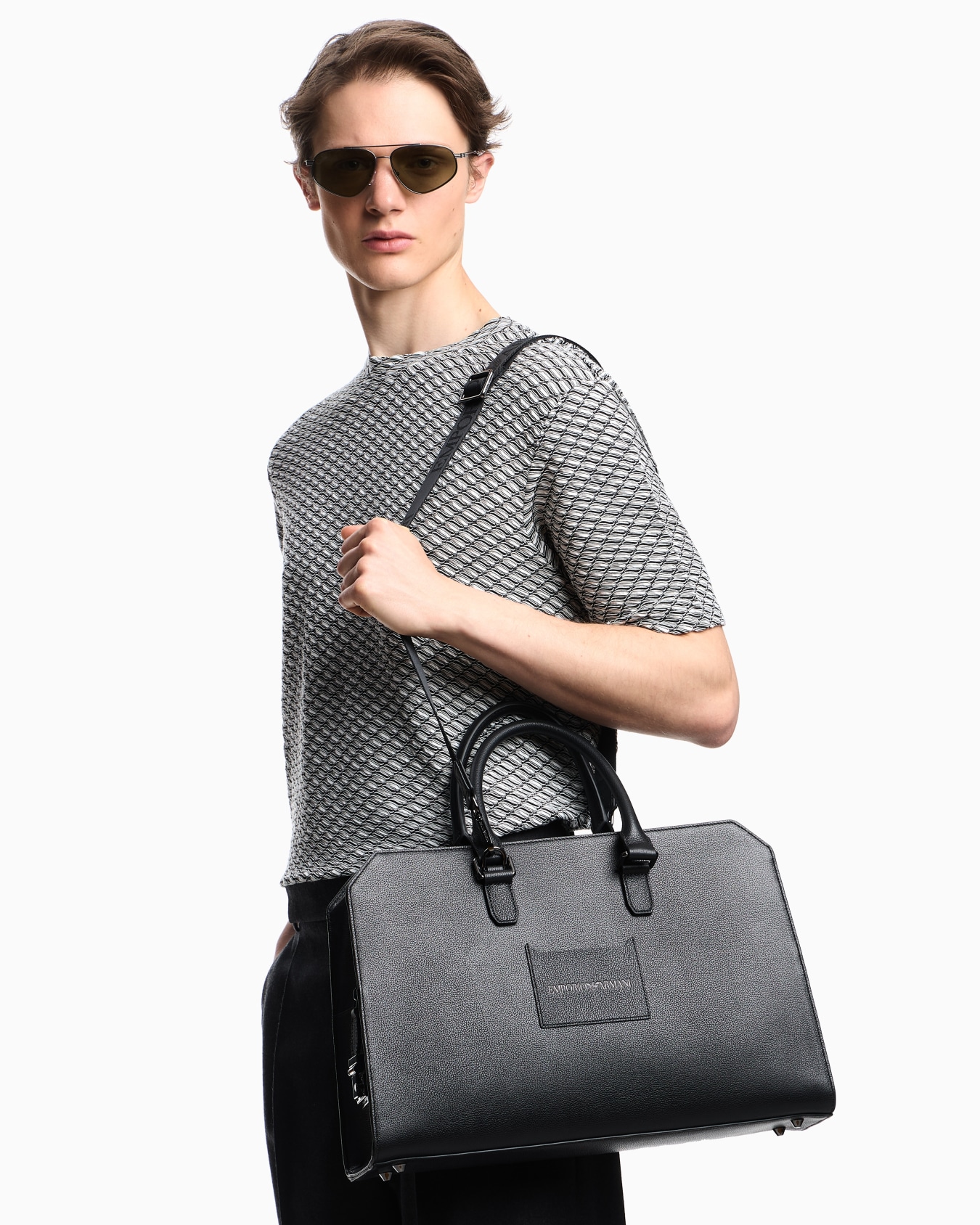 Business bag in tumbled leather Slide 6