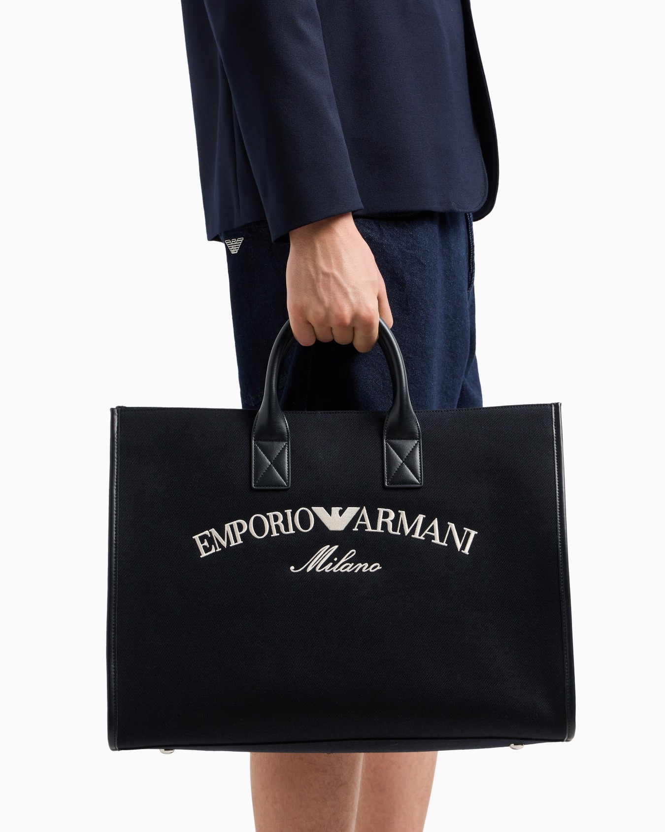 Canvas shopper bag with logo embroidery Slide 5