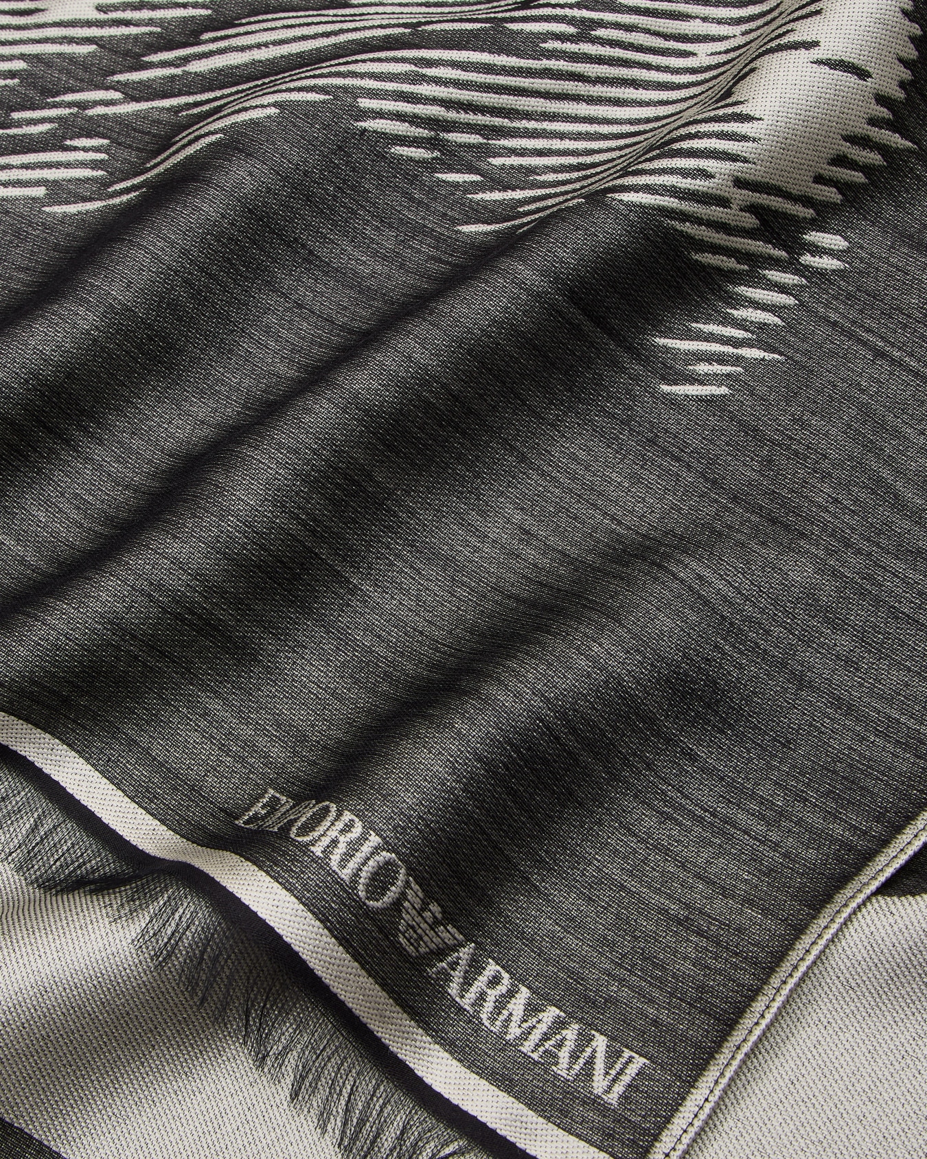 Horse design jacquard modal-blend stole Slide 1