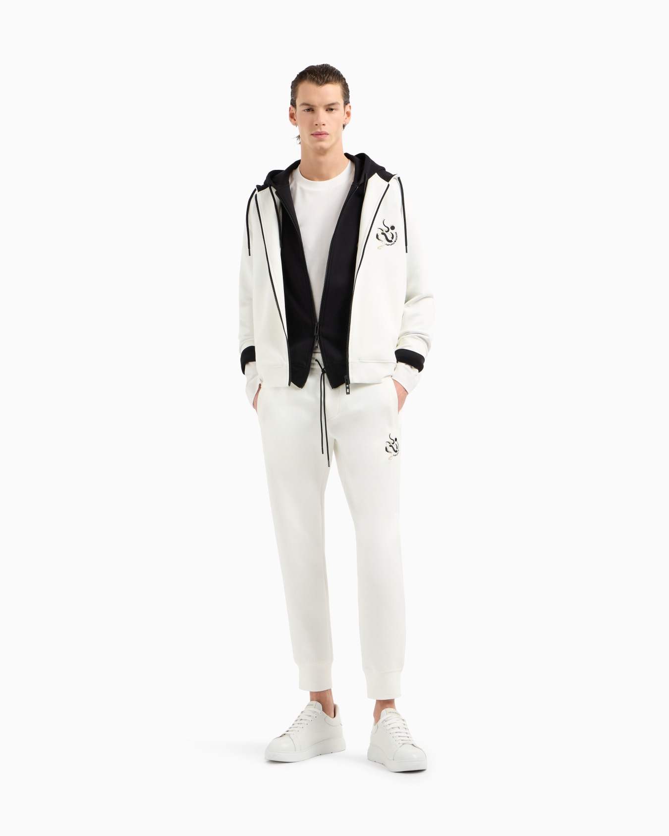 Maglia in jersey misto lyocell con ricamo ASV Slide 1